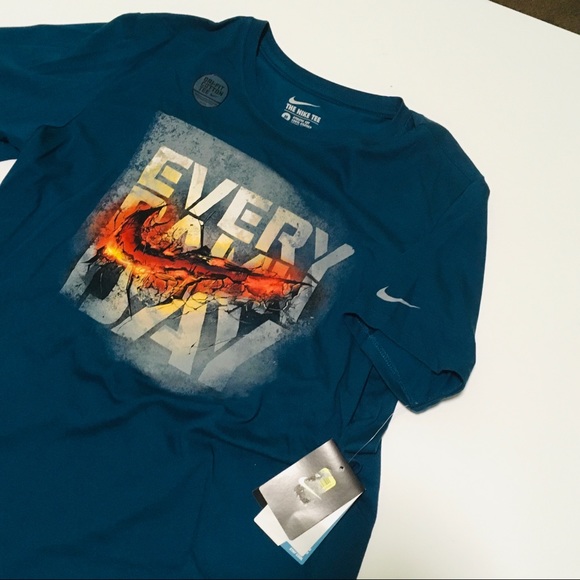 NWT Nike Dri-Fit Every Damn Day Casual Athletic T-Shirt Men's Size XXL 2XL NEW - Picture 4 of 9
